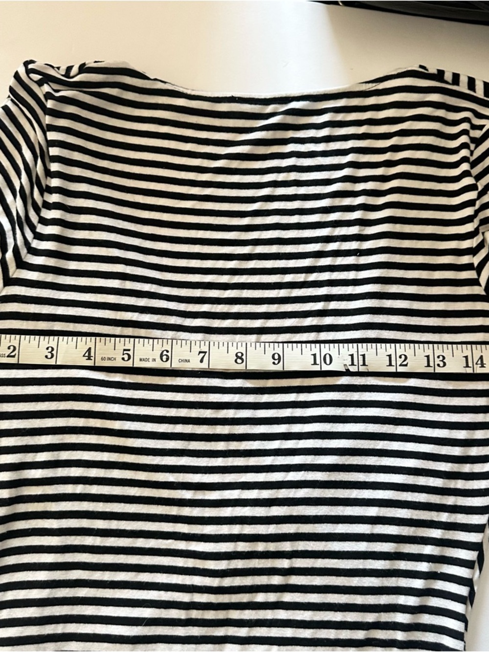Cache Striped Slinky Flattering Cleavage Top-S-Stretch-90’s Vibe-Chain Buckle - Picture 10 of 11